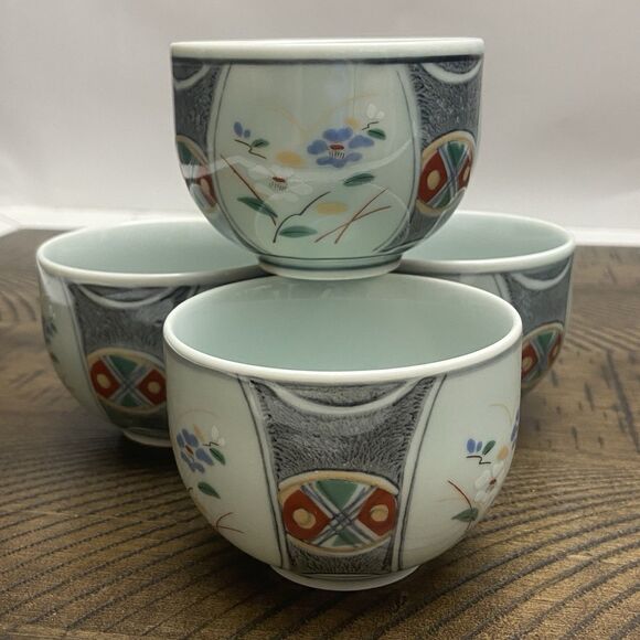 Arita Ware Nishimine Japanese Traditional Tea Cups Set of 4 Glazed Ceramic 150ml - Picture 1 of 7